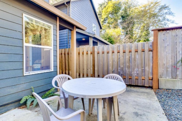 Creekside Paradise image 15