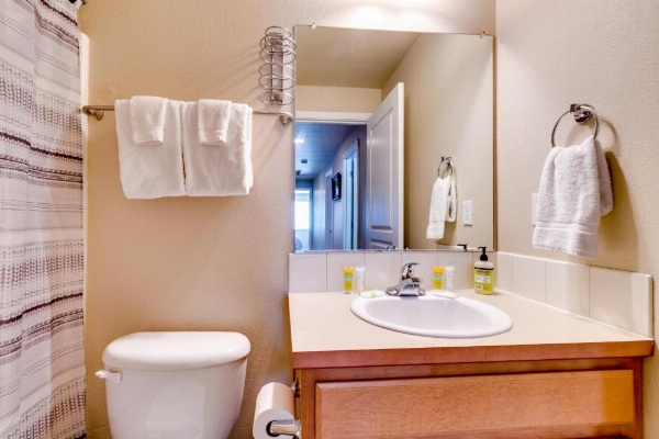 Creekside Paradise image 18