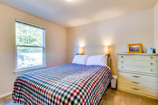 Creekside Paradise image 20